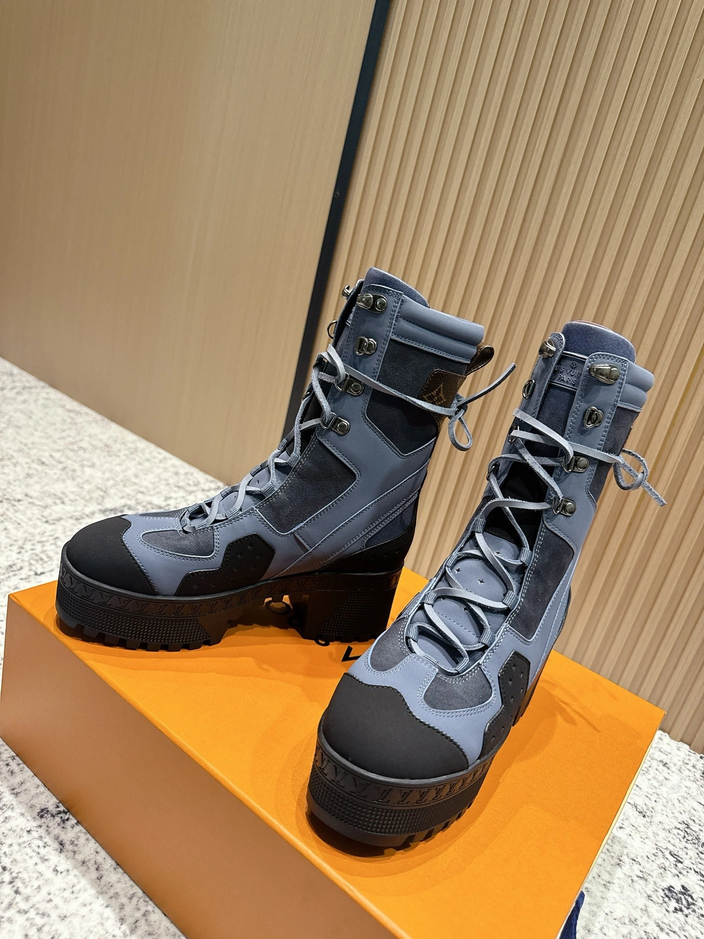 COCO-- 8V 1AISCZ cowhide Heel height ：7cm Waterproof：3.5cm item:E-X362J2913